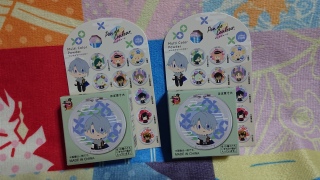 �}���`�J���[�p�E�_�[